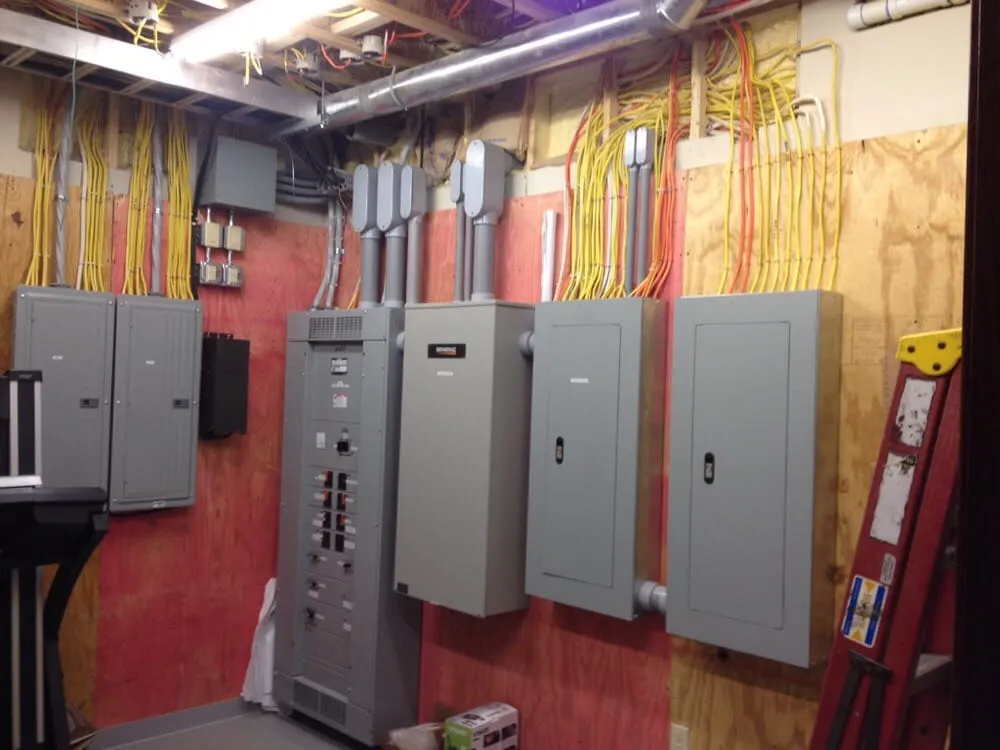 Licensed electrician providing electrical repair in Burgettstown, PA - Kosol Electric