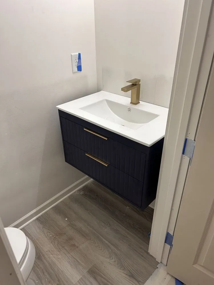 Affordable electrician providing panel upgrade in , 