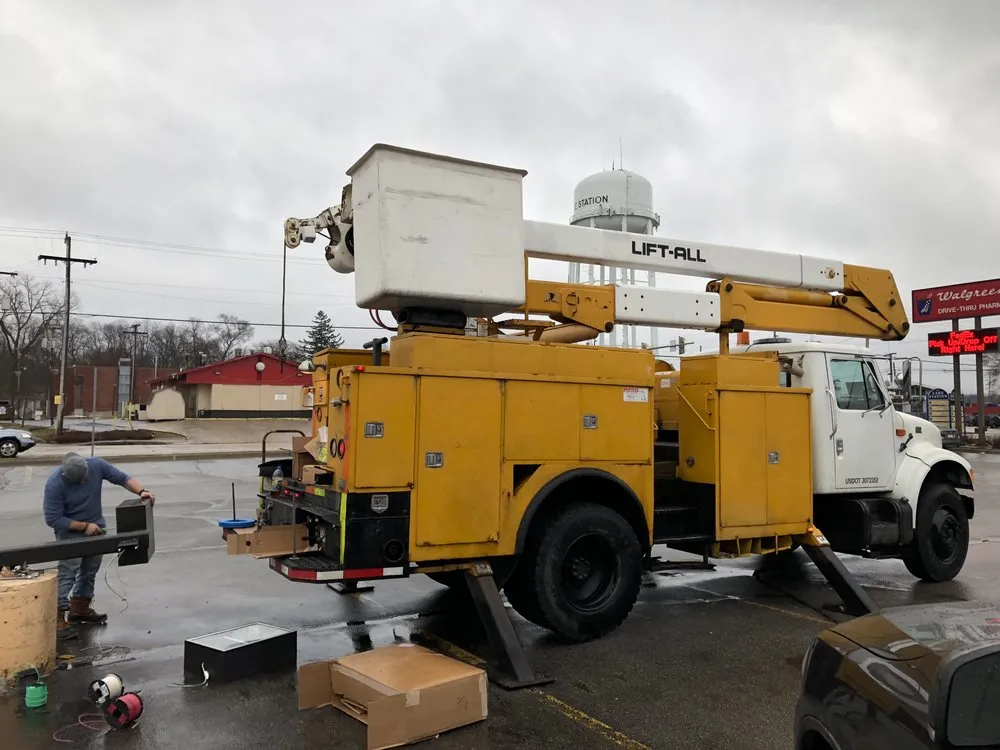 Slide of Kouder Electric