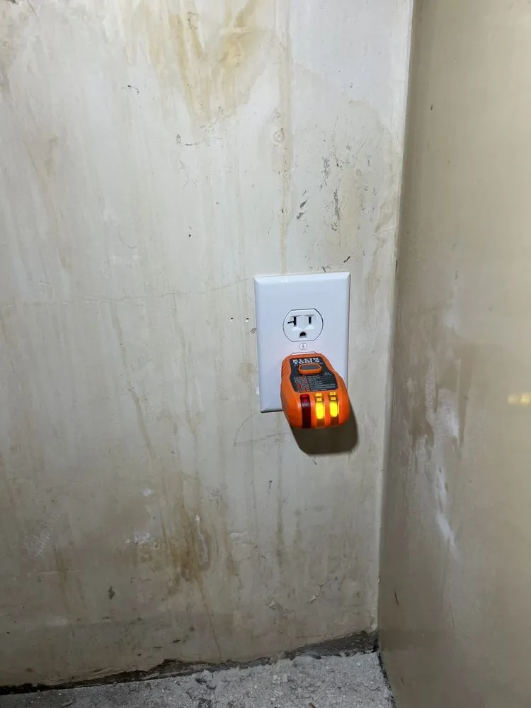 Slide of Kov Electrics