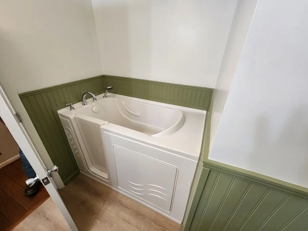 Slide of Kreative Kustoms