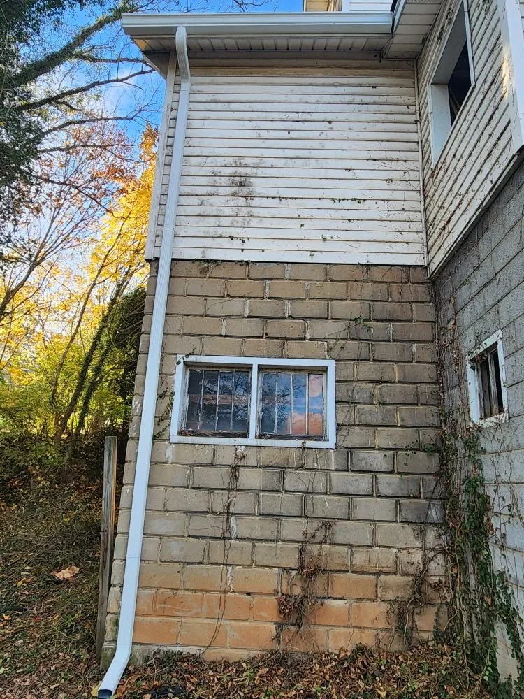 Slide of Kreative Kustoms