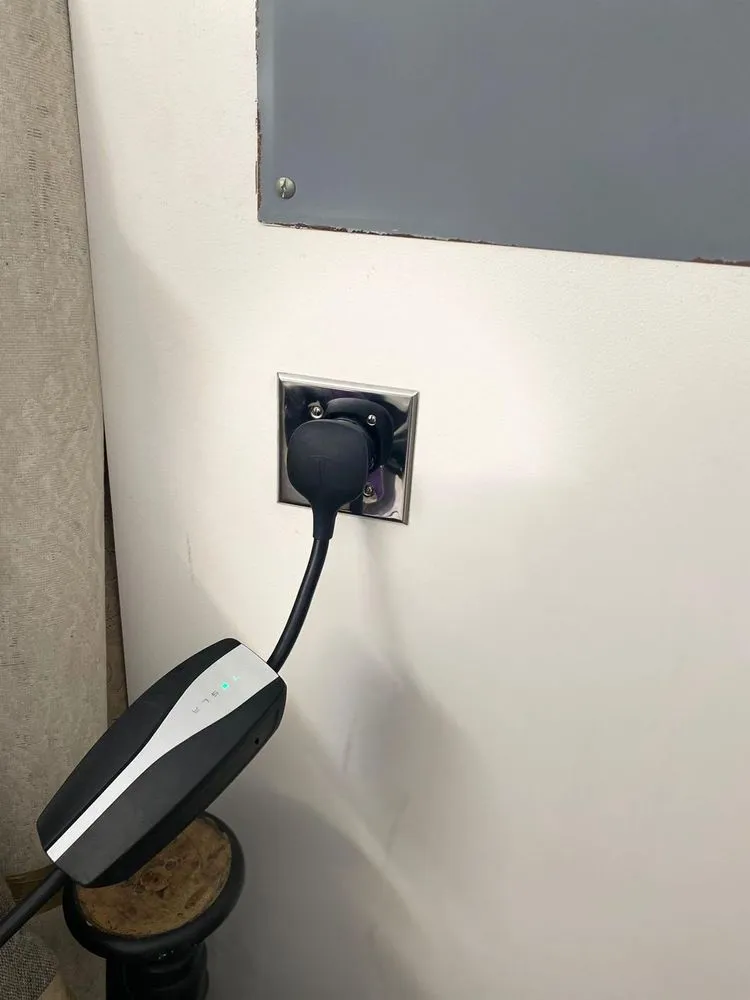 Slide of Kro Service