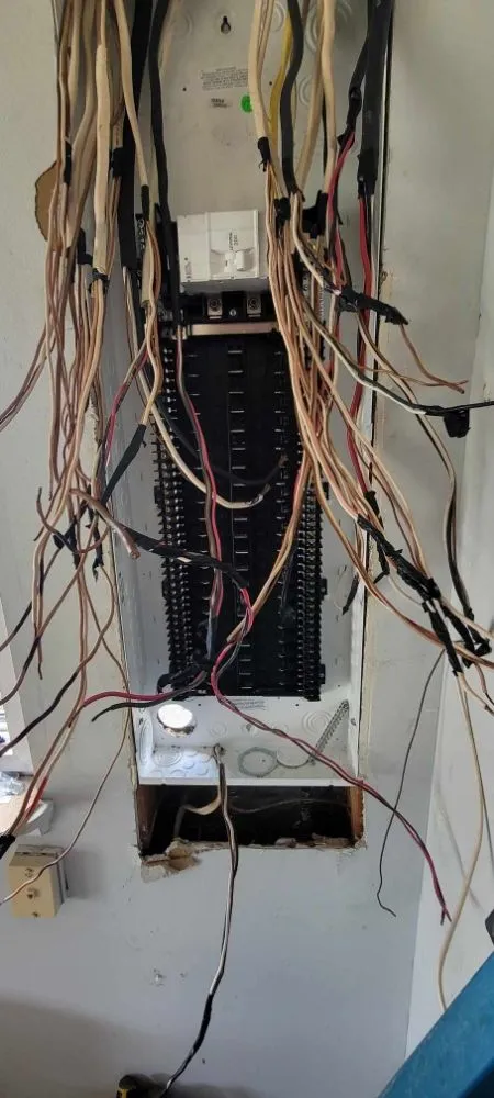 Slide of Kudzu Electrical Contractors