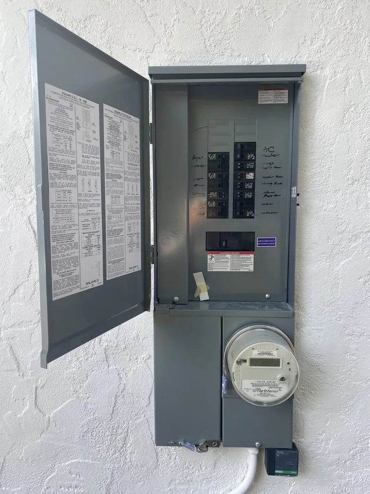 Slide of KW HOUR ENERGY