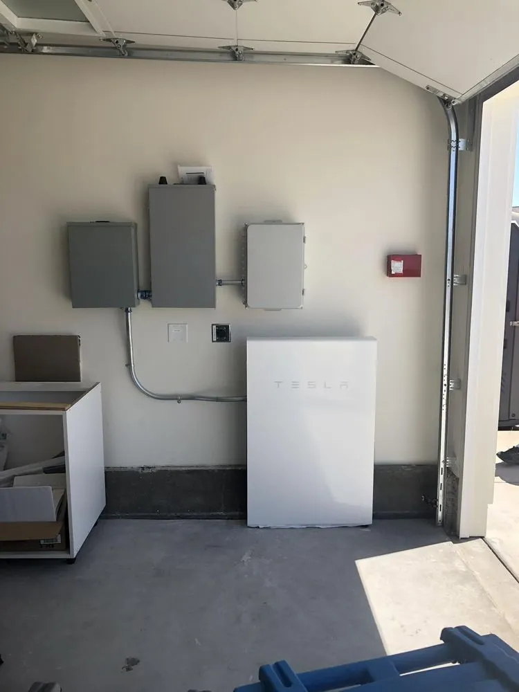 Slide of Kyle Dean Electric