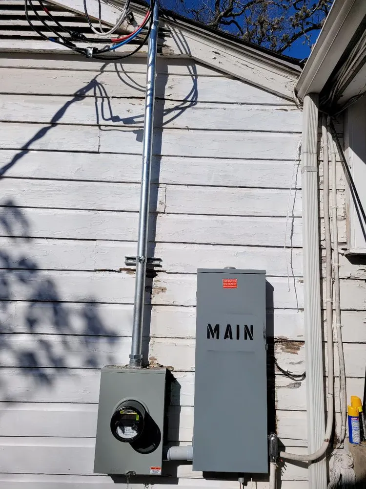 Trusted circuit breaker repair in Del Valle, TX by L & R Electrical Contractors
