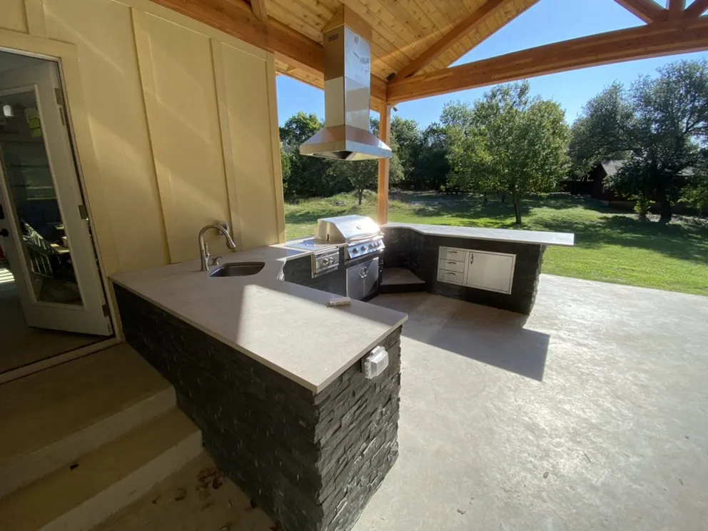 Certified lighting installation experts serving Del Valle, TX - L & R Electrical Contractors