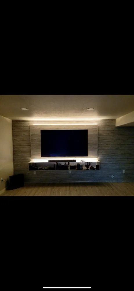 Emergency electrician providing outlet and switch repair in Del Valle, TX - L & R Electrical Contractors