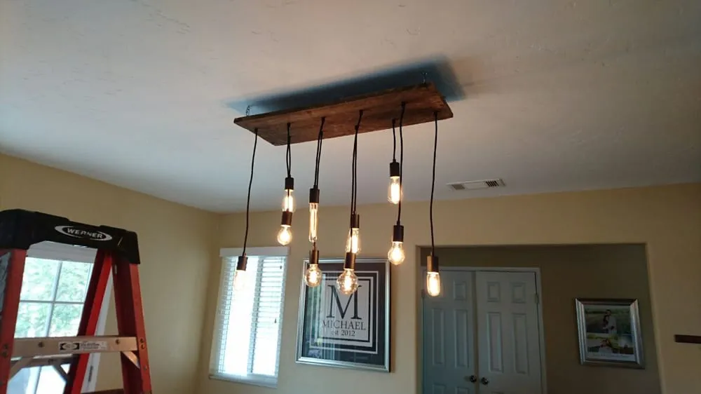 Slide of L & R Electrical Services