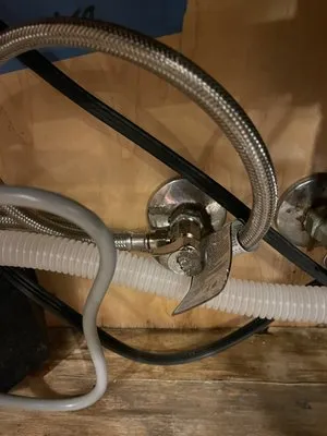 L C I Kitchen Appliance Installations Logo