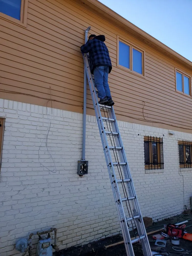 Licensed electrician providing outlet and switch repair in , 