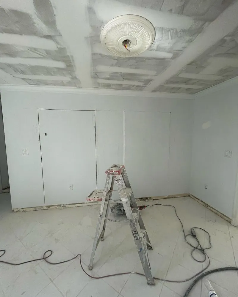 Professional electrical repair experts serving St. Petersburg, FL - La Chavela