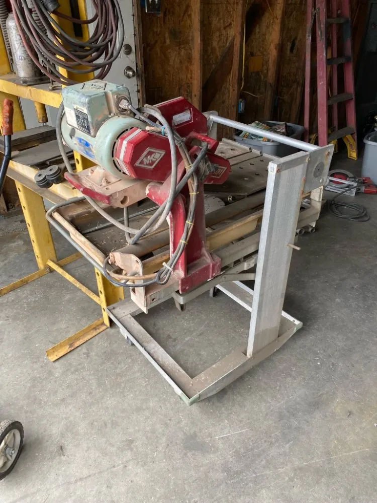 Slide of La Electrical & Plumbing