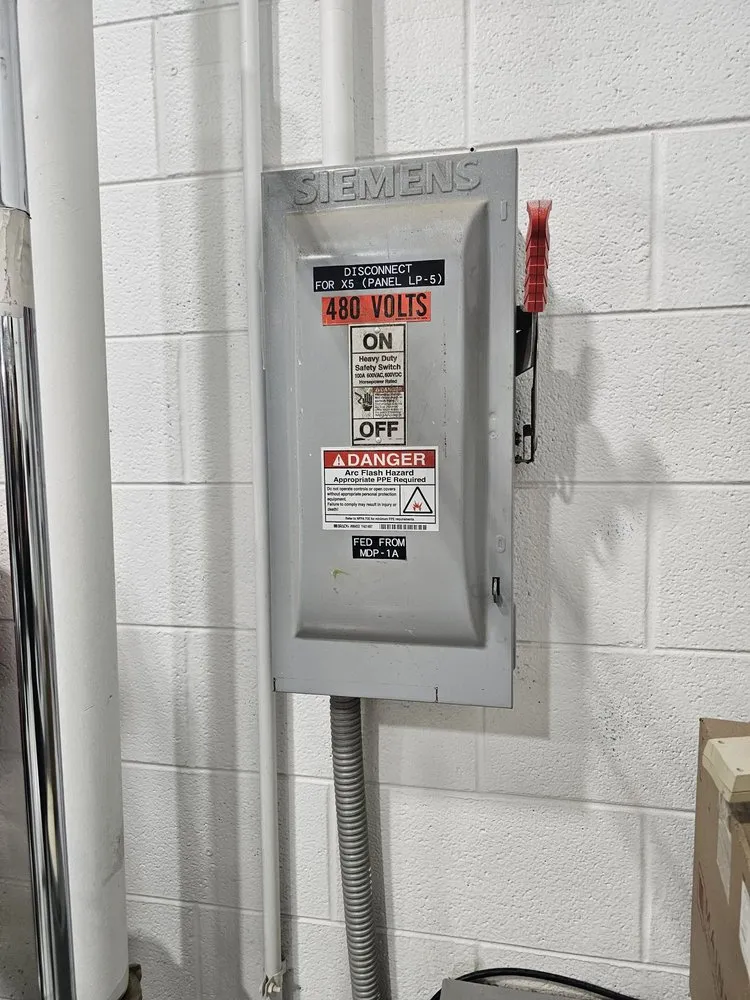 Slide of La Mantia Electric