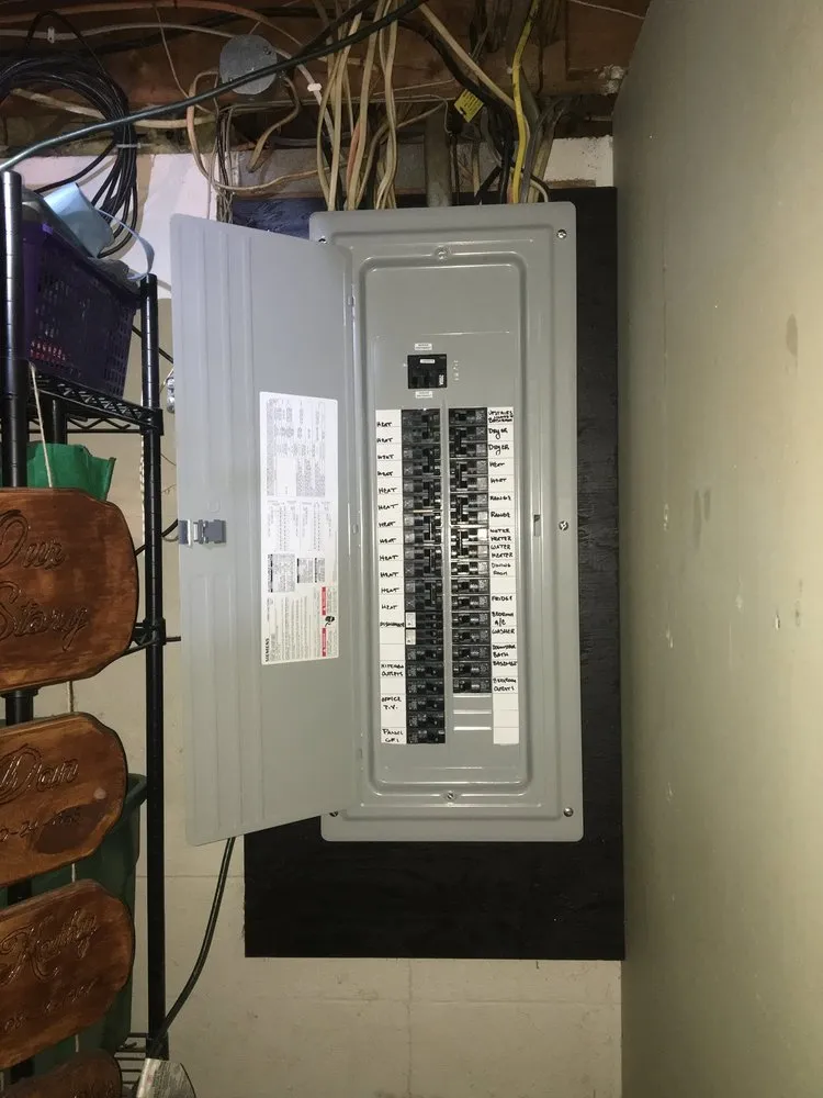 Slide of La Mirada Emergency Electrician