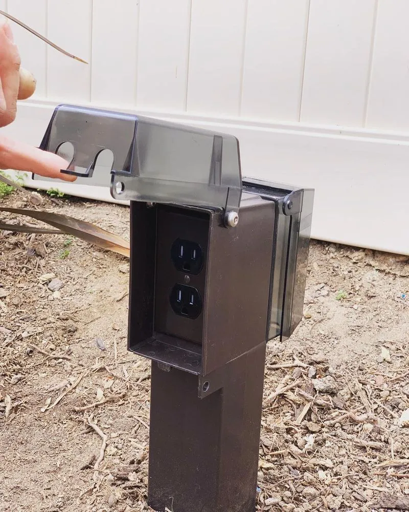 Slide of La Mirada Master Electrician