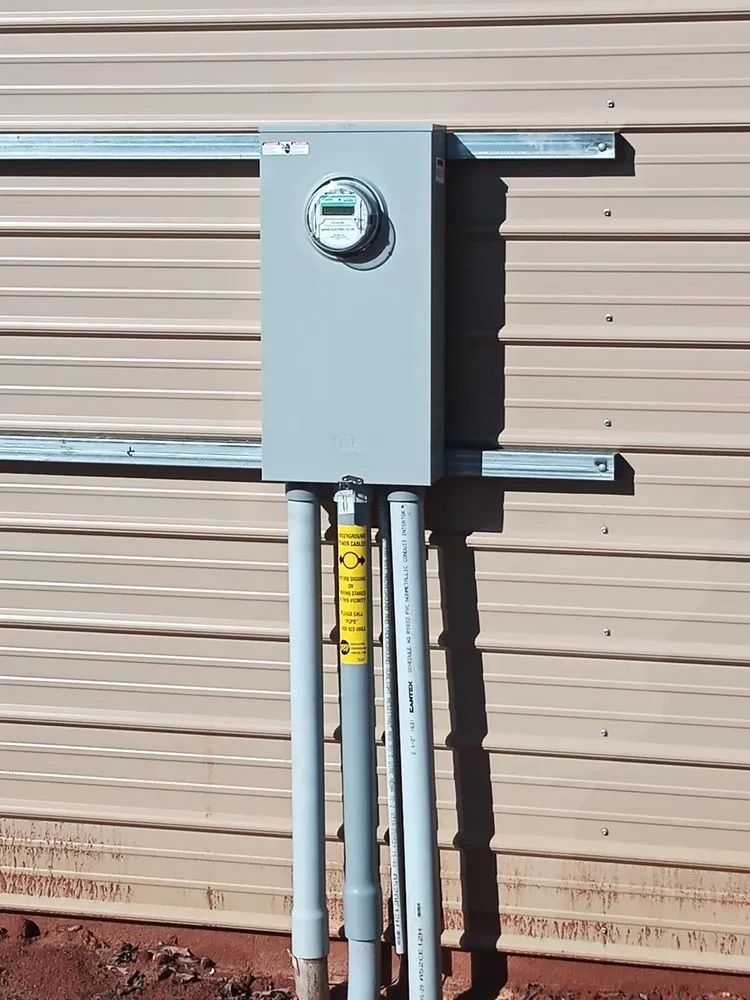 Slide of La Palma Emergency Electrician