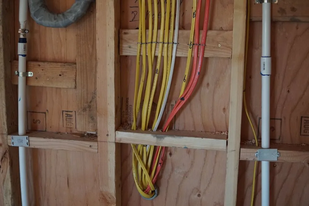 Emergency electrician providing wiring installation in Sun Valley, CA - LA Pro Electrical