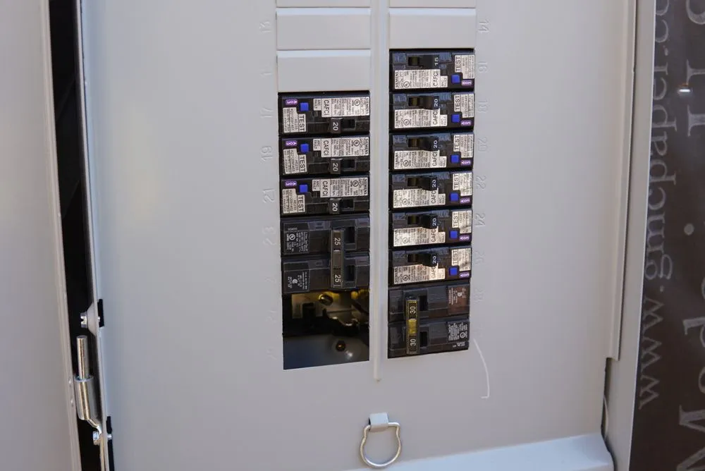 Licensed lighting installation experts serving Sun Valley, CA - LA Pro Electrical