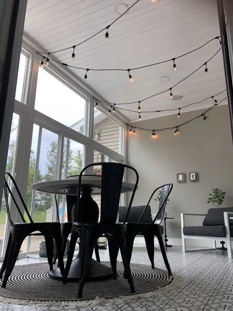 Slide of Lacis Electric