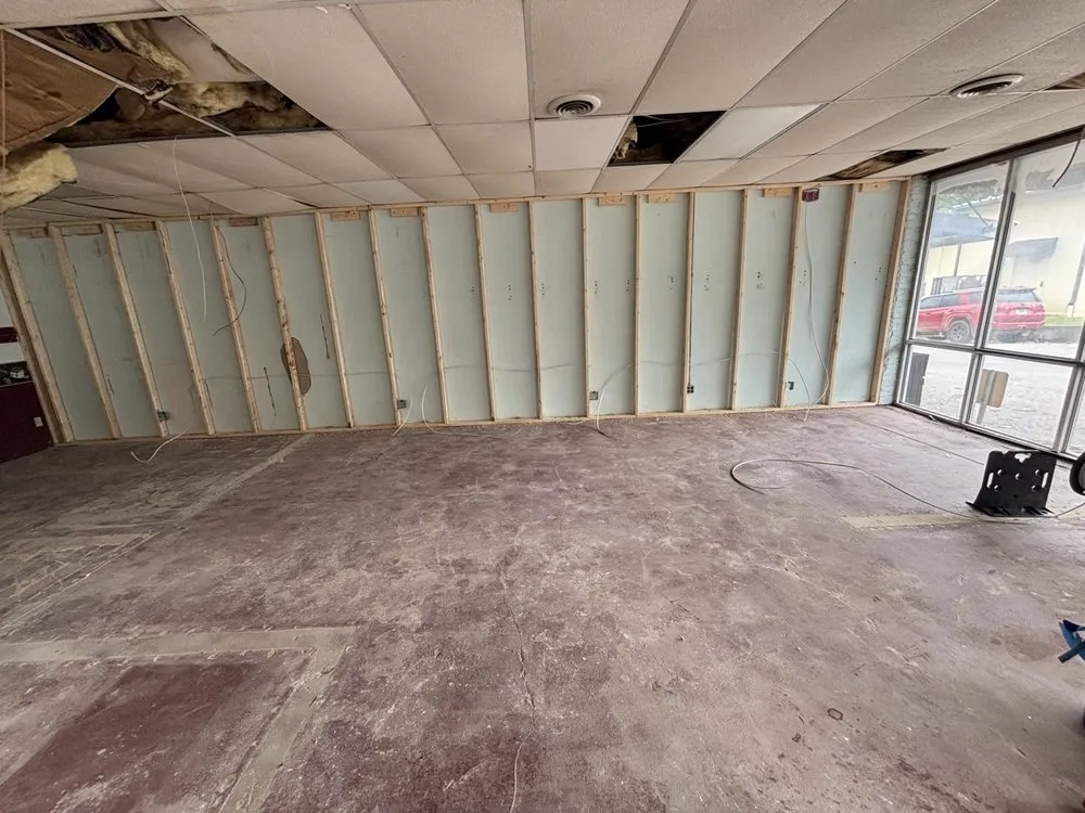 Affordable electrical service for homes in lighting installation, by