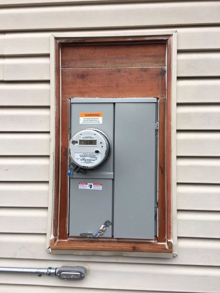 Slide of Lady B Electric