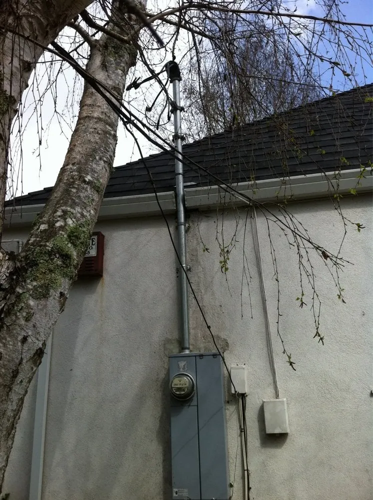 Expert circuit breaker repair service in ,  - Lady B Electric