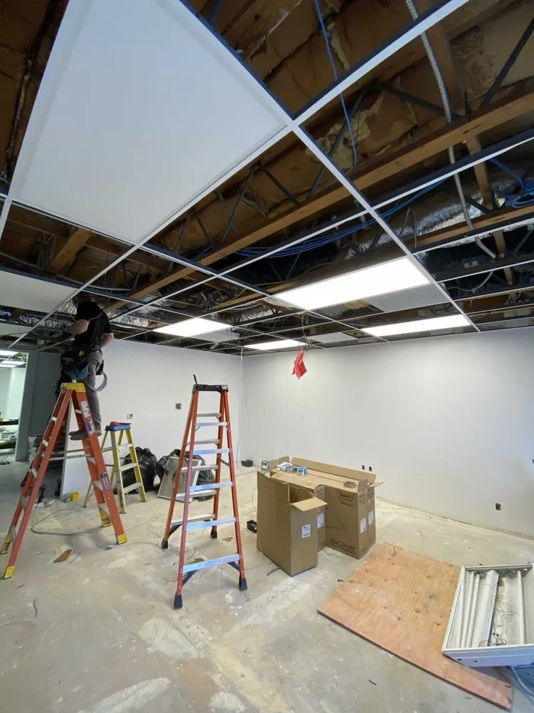 Slide of Laguna Electric