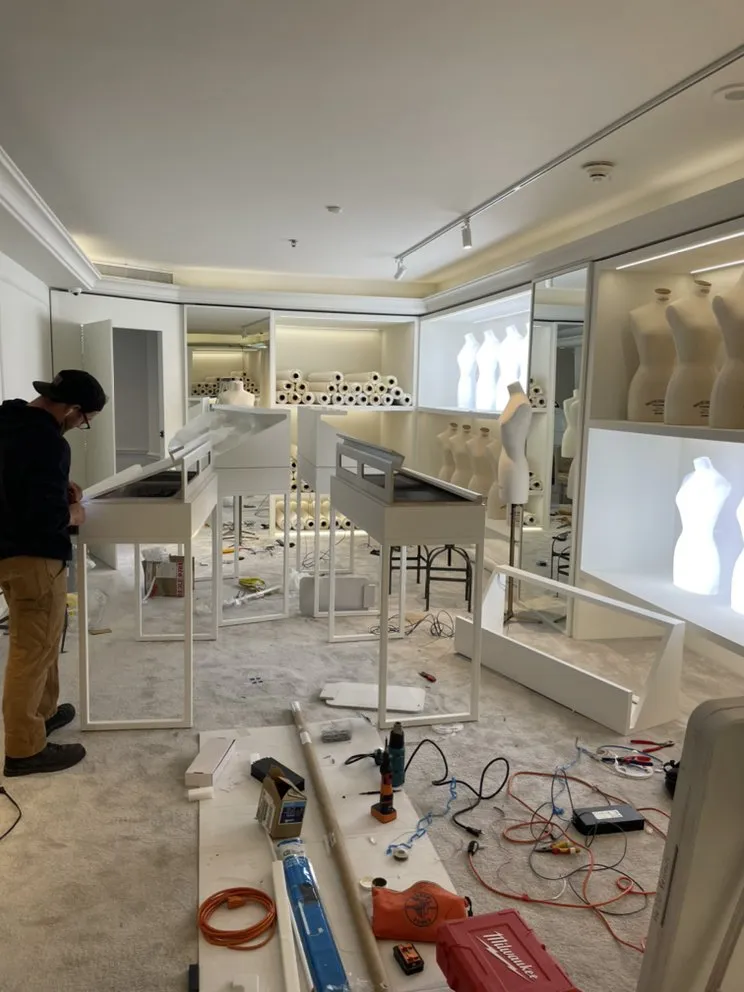 Slide of Laguna Electric