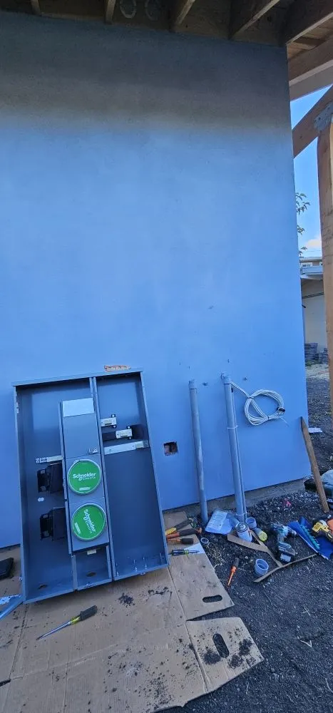 Slide of Lainez Electric