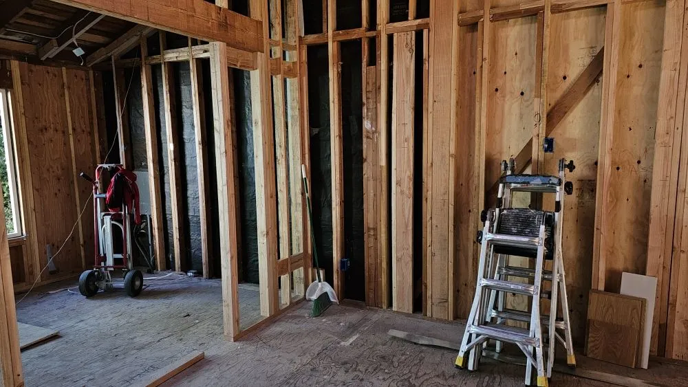 Slide of Lainez Electric