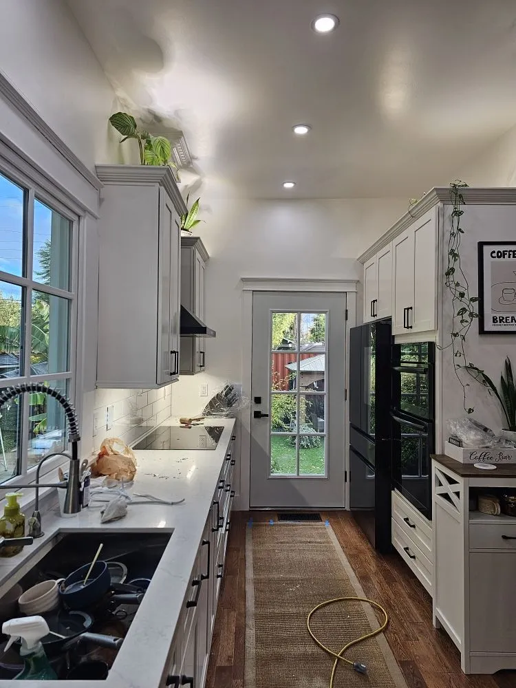 Slide of Lainez Electric