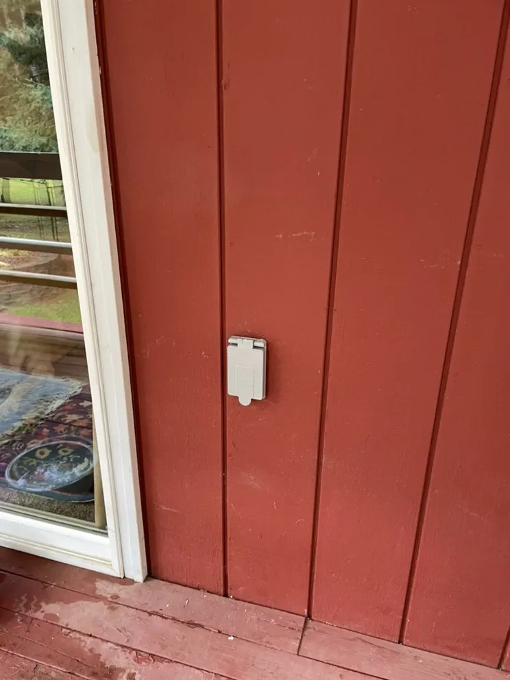 Emergency outlet and switch repair experts serving Troy, MT - Lake Creek Electric