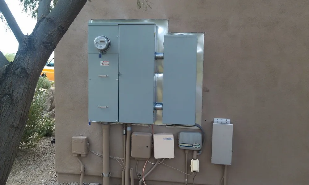 Reliable circuit breaker repair in Surprise, AZ by Lake Electric