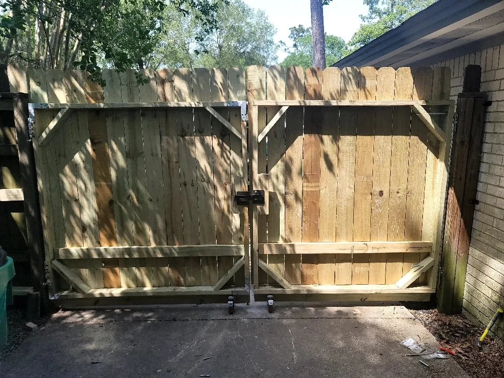 Slide of Lake Jackson Handyman services