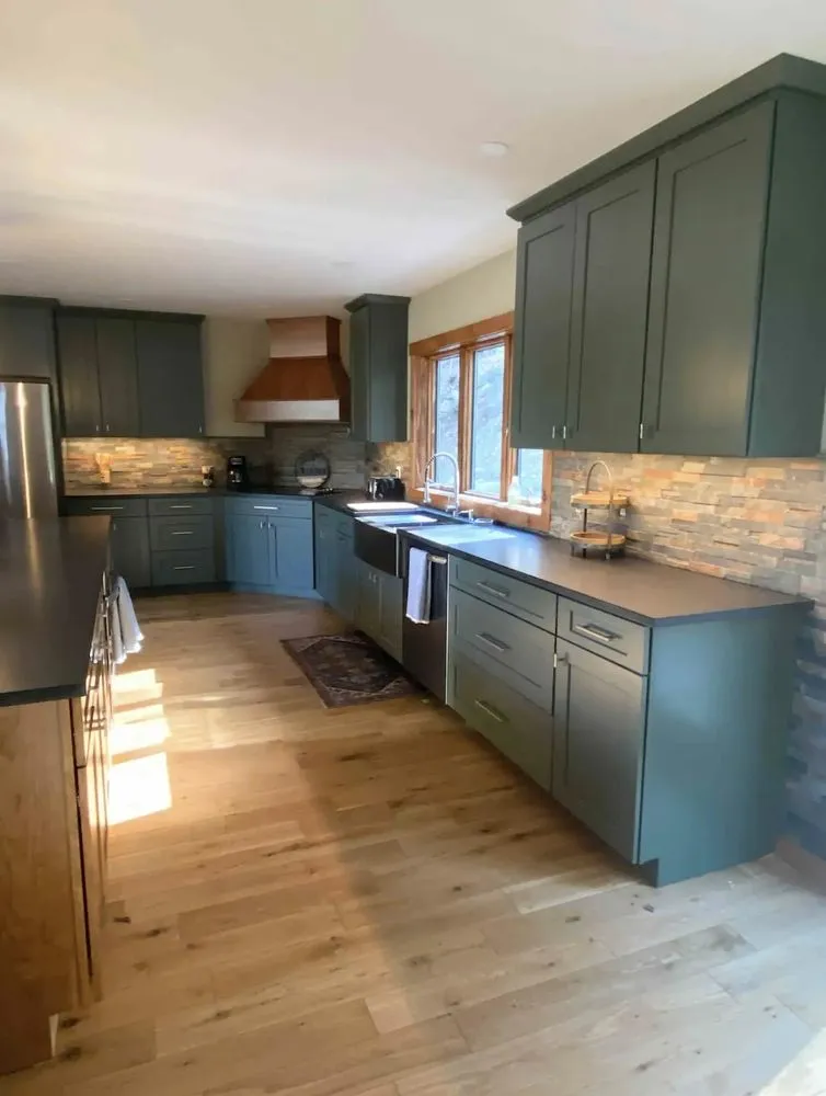 Slide of Lakeshore Design and Build