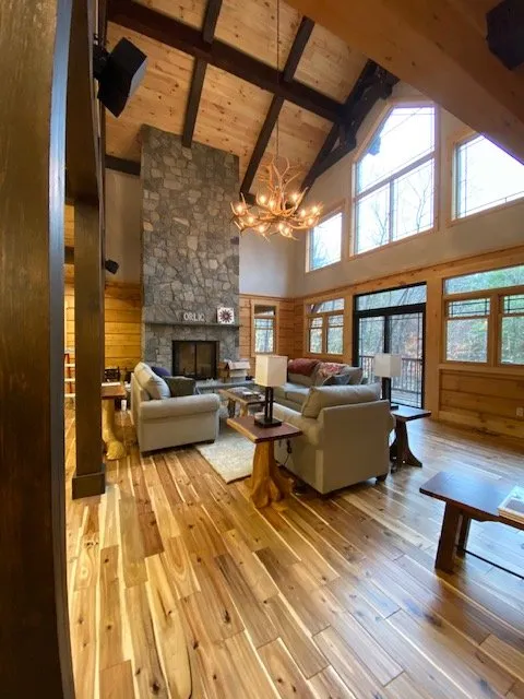 Slide of Lakeshore Design and Build