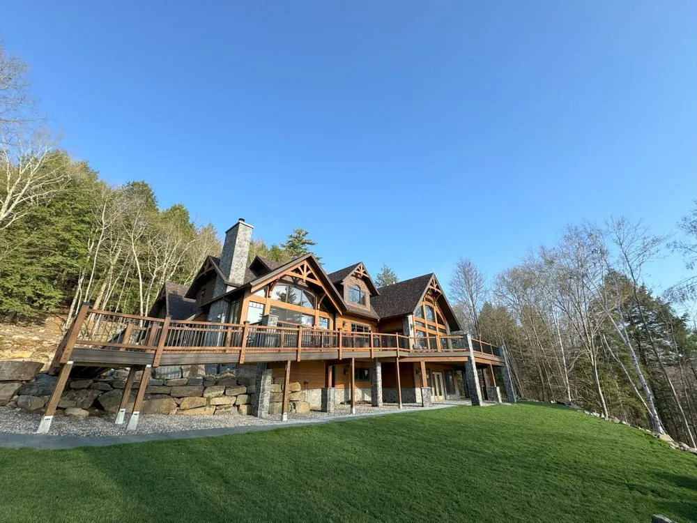 Slide of Lakeshore Design and Build