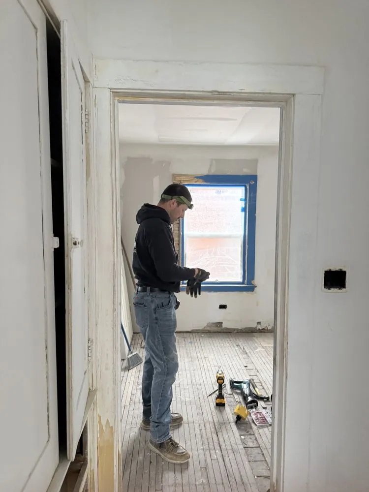 Slide of Lakeside Electrical