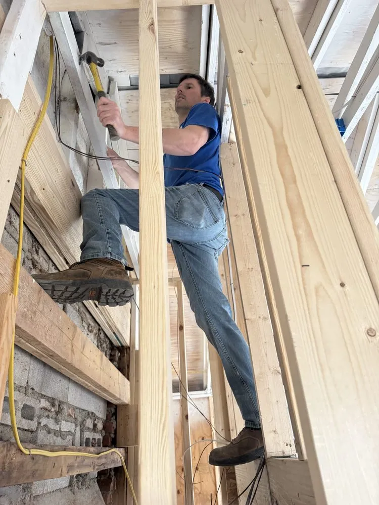 Slide of Lakeside Electrical