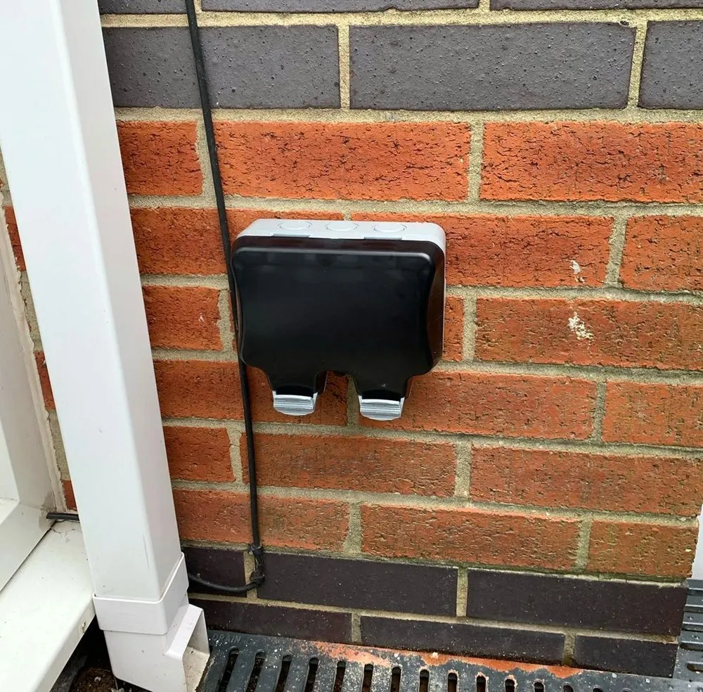 Slide of Lakeway Electric