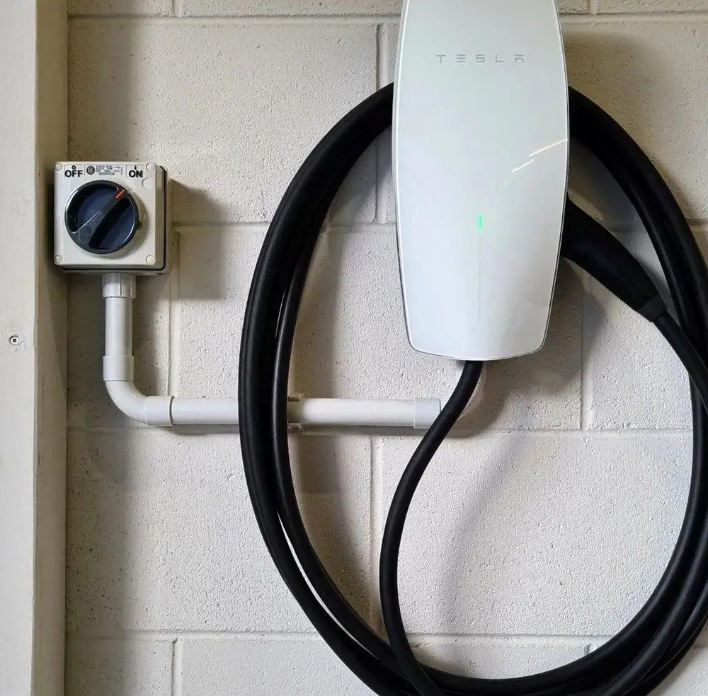 Slide of Lakeway Electric