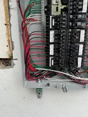 Lalo’s Electric Logo