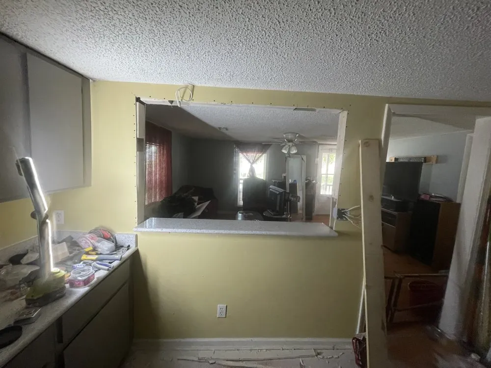 Reliable electrician providing lighting installation in , 