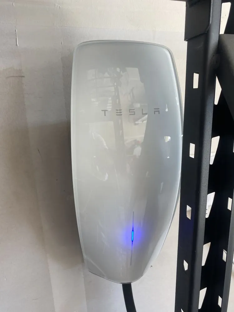 Slide of Lams Handyman Services