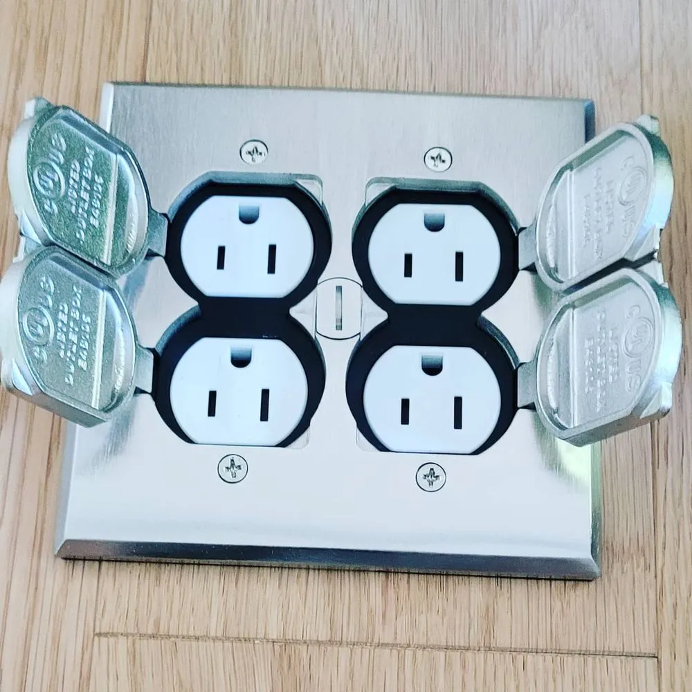 Slide of Lancaster 24 Hour Electrician