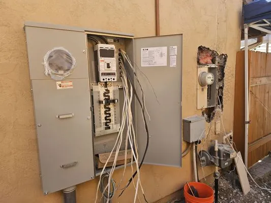 Landers Electric Logo