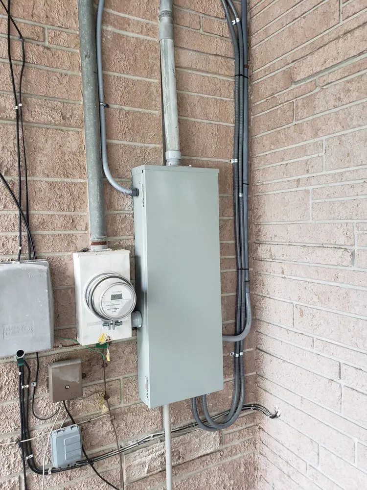 Affordable circuit breaker repair experts serving Weeki Wachee, FL - Lane Electric