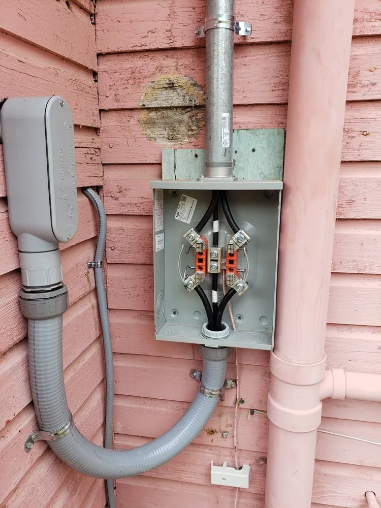 Reliable electrical repair in Weeki Wachee, FL by Lane Electric